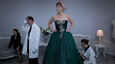 Ausschnitt aus dem Film - Mrs. Harris und ein Kleid von Dior
