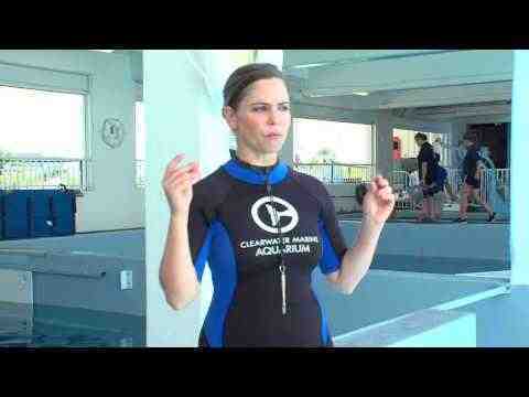 Dolphin Tale 2 - Trainer Abby Stone Interview