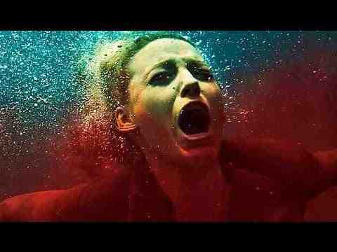 The Shallows - Gefahr aus der Tiefe - Trailer & Filmclips