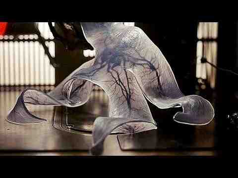 Life - Trailer & Filmclips