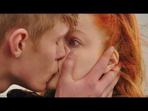 Meine teuflisch gute Freundin - Trailer & Filmclips