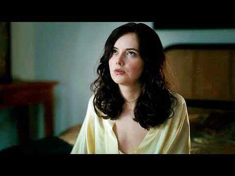 Roxy - trailer 1