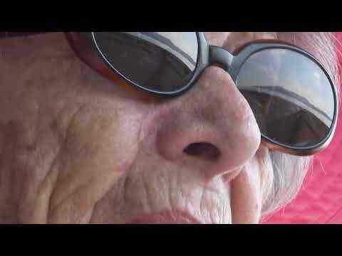 While the Green Grass Grows - trailer 1