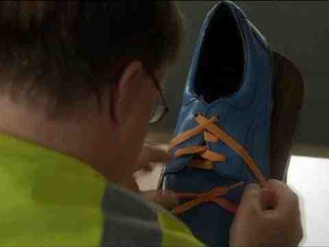 Die Kunst sich die Schuhe zu binden - trailer
