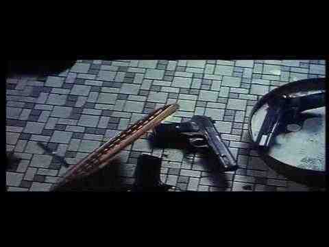 Lat sau san taam - trailer