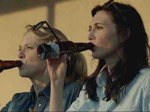 Jackie - Wer braucht schon eine Mutter? - trailer