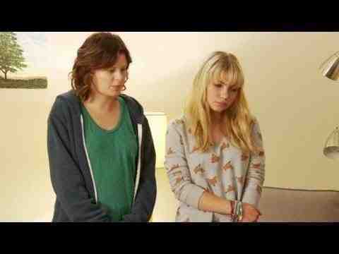 Enough Said - Behind The Scenes 2